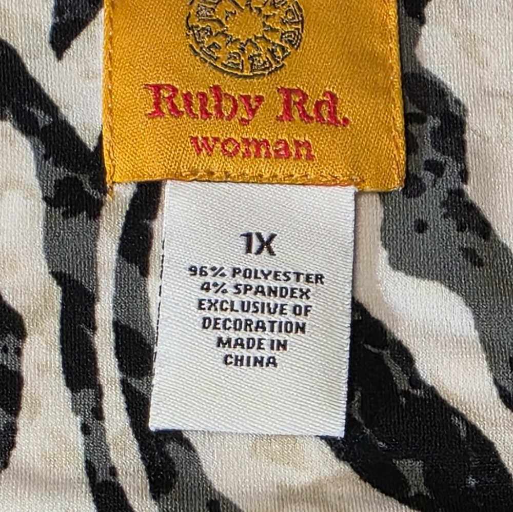 Ruby Rd Cheetah Top Plus Size 1X - Picture 12 of 12